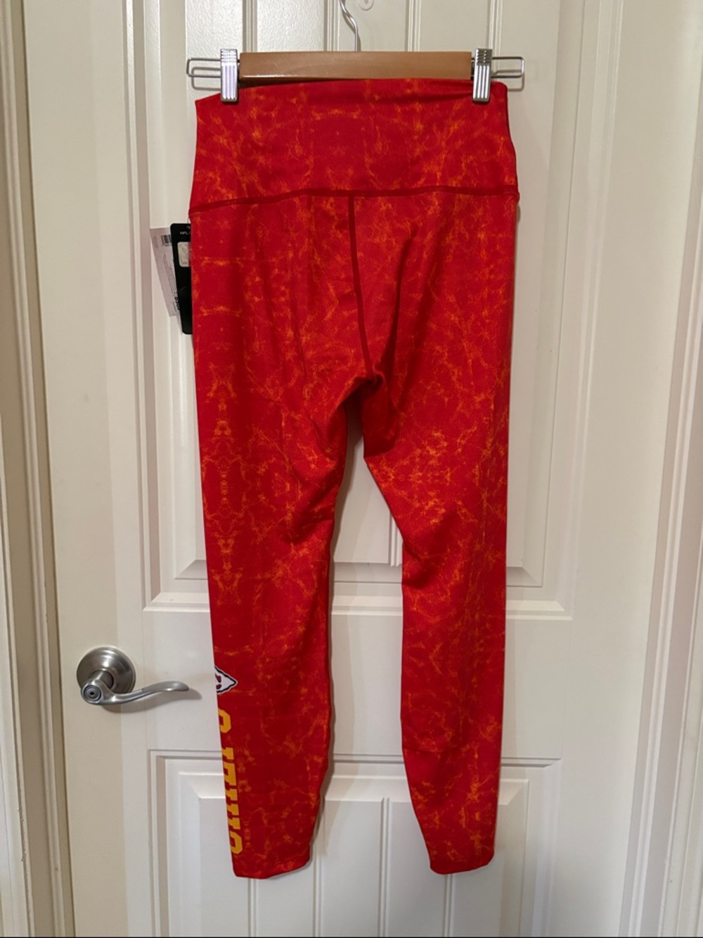 NWT Kansas City Chiefs Red Athletic Leggings - Picture 8 of 11